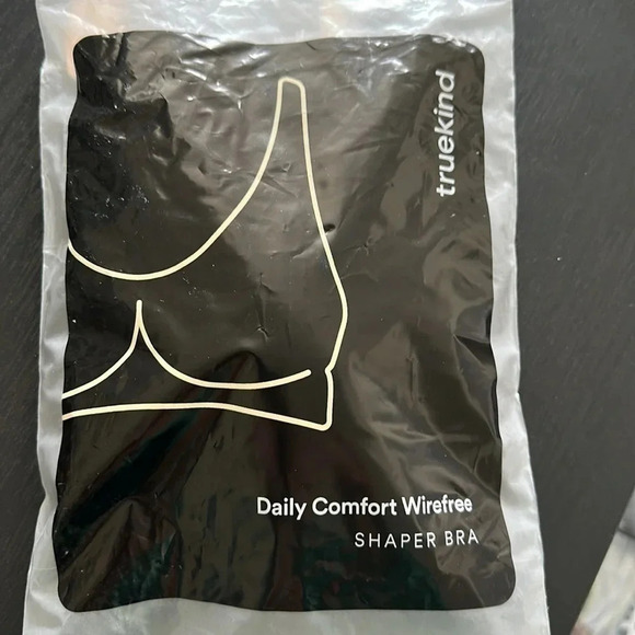 Truekind Daily Comfort Wireless Shaper Bra Black Seamless Minimalist Basic - Picture 3 of 6